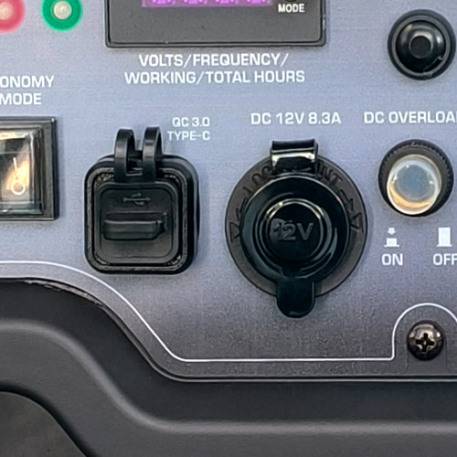 Złącze 12V oraz porty USB