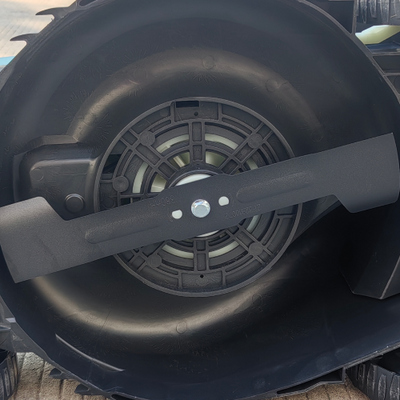 Stahlmesser mit 38 cm Breite